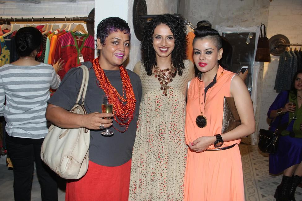 Anjana Sharma, Aparna Badlani with Kannika Saluja at Priyadarshini Rao store launch