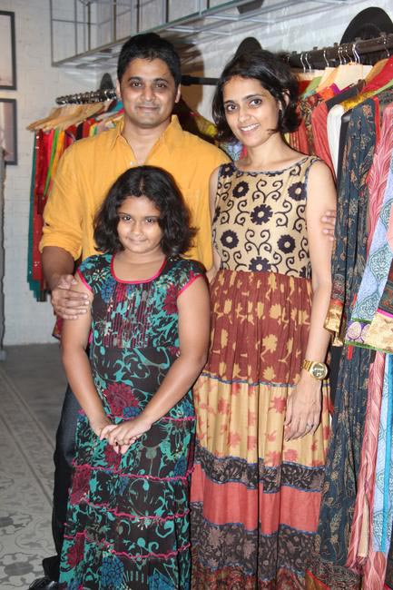 Jaydeep Shetty with wife Priyadarshini Rao with daughter Maya at Priyadarshini Rao store launch