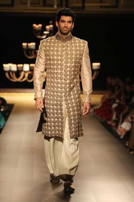 Indo western dresses for mens by manish on sale malhotra