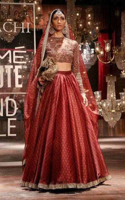 The Best Looks From Sabyasachi's Grand Finale Show | Grazia India