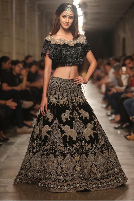 Highlights From Manav Gangwani's Couture Show | Grazia India