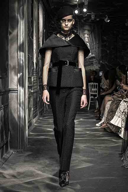 The Belt That Stole The Show At Couture Fashion Week - Grazia