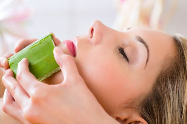 10 Aloe Vera Benefits For Gorgeous And Glowing Skin This Winter | Grazia India
