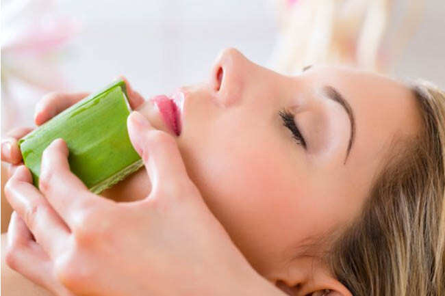 10 Aloe Vera Benefits For Gorgeous And Glowing Skin This Winter 4931