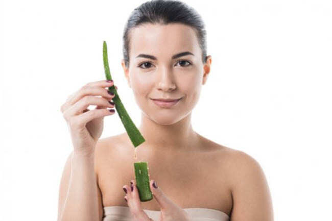 10 Aloe Vera Benefits For Gorgeous And Glowing Skin This Winter Grazia India 4791