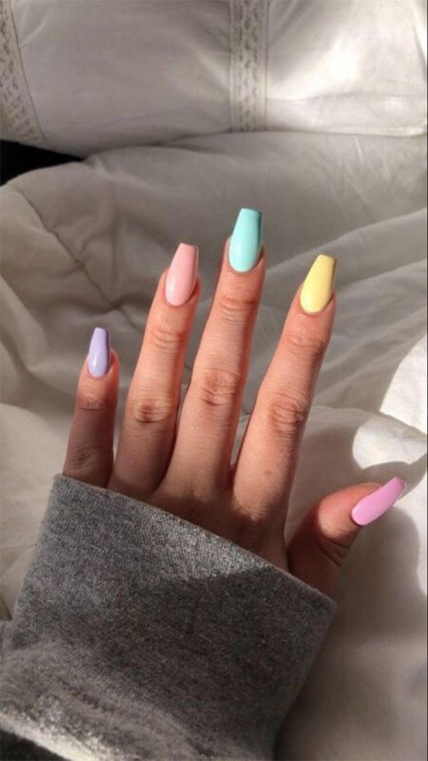 The Expert's Guide To The Top Nail Trends This Season | Grazia India