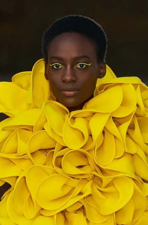 7 Beauty Looks We Love From The Fall Couture 2021 Runway | Grazia India