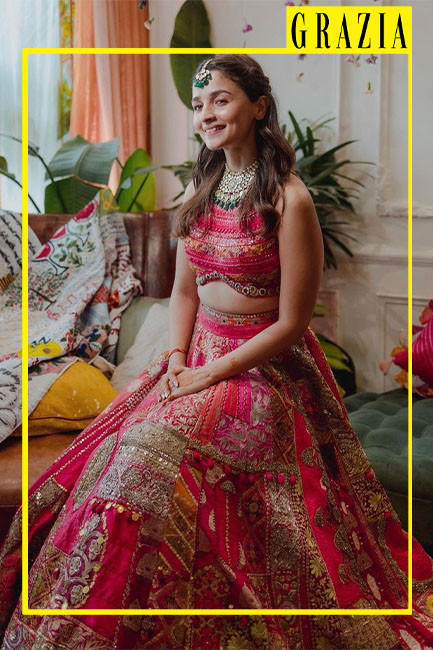 Buy Green Raw Silk Embroidery Zari Swastik Sequin Bridal Lehenga Set For  Women by Kalighata Online at Aza Fashions.