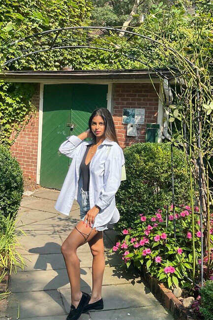 Pinkvilla Lifestyle on Instagram: Suhana Khan keeps it comfy yet