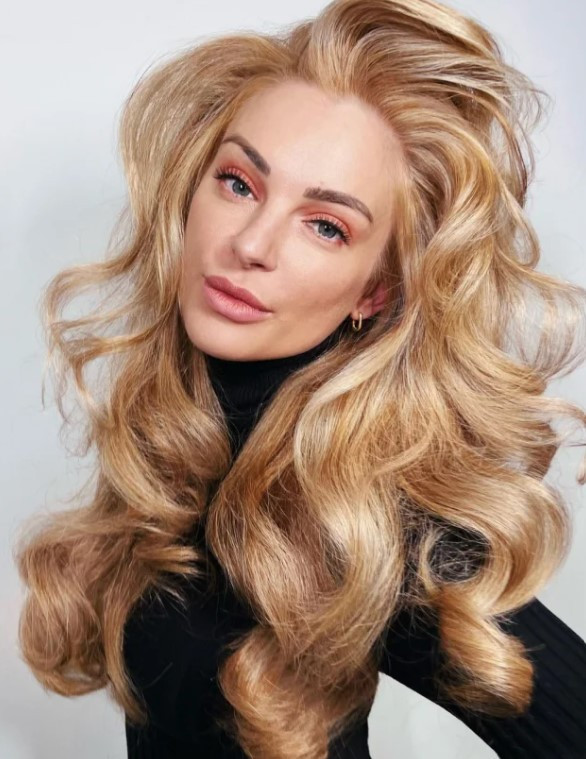 Nectar Blonde Might Just Be The Chicest Hair Colour This Spring | Grazia  India
