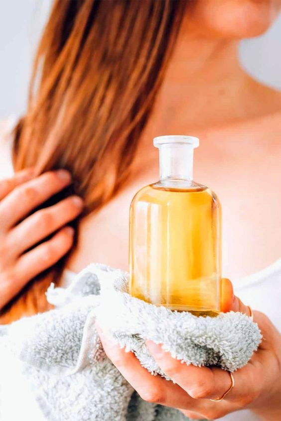 HOW TO USE CASTOR OIL FOR HAIR